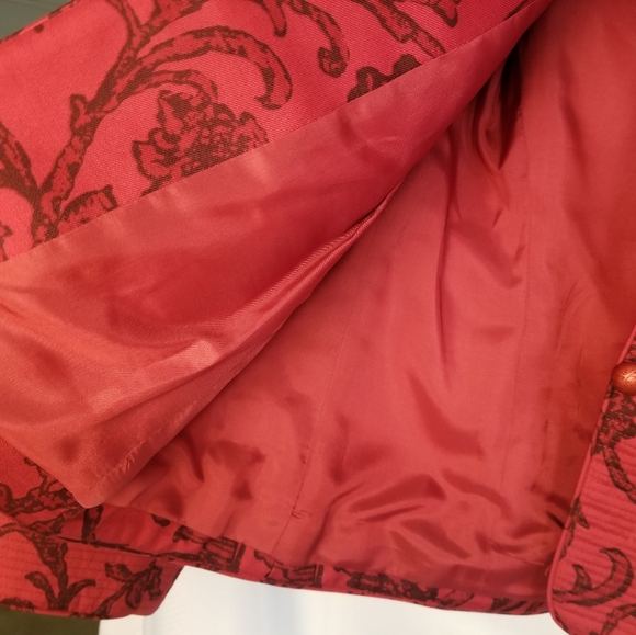 Carlisle Red Jacket and blouse, with Black Patterns - Picture 7 of 15